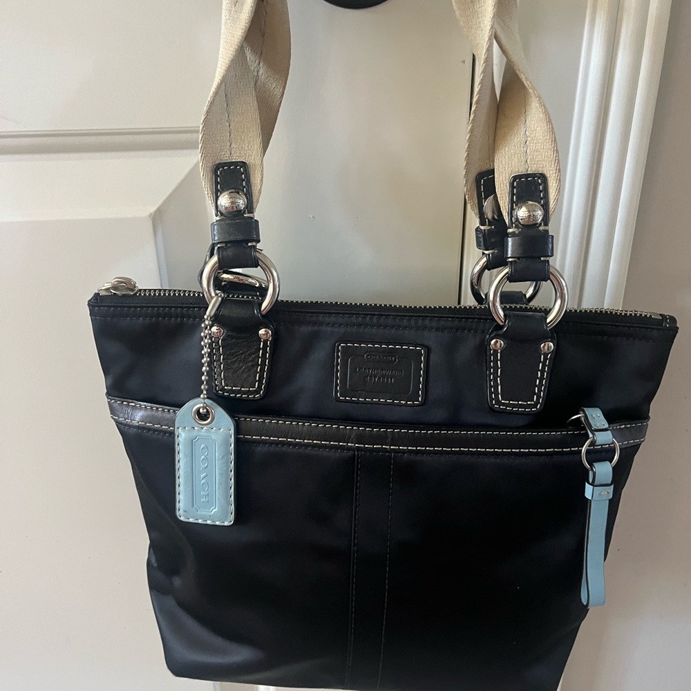 Excellent condition Coach tote bag - Picture 5 of 12